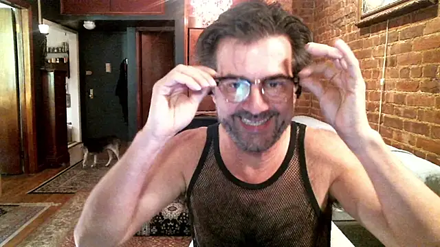 Johnny Bottoms online show from May 3, 1:25 pm