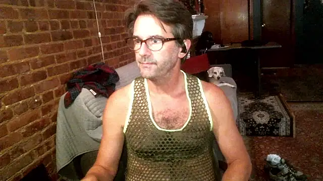 Snapshot of Johnny_Bottoms chatting on October 3, 9:16 pm Johnny Bottoms online show from October 3, 9:16 pm