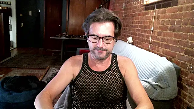 Johnny Bottoms online show from November 23, 6:51 pm