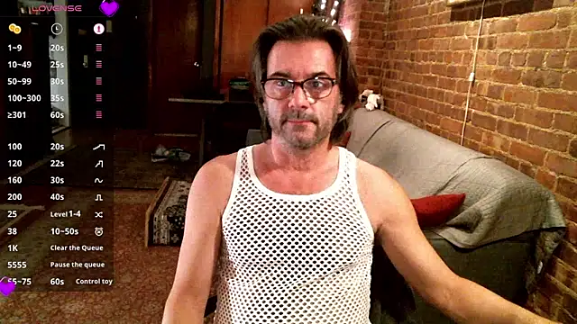 Snapshot of Johnny_Bottoms chatting on January 14, 11:05 pm Johnny Bottoms online show from January 14, 11:05 pm