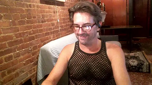 Snapshot of Johnny_Bottoms chatting on October 6, 10:54 pm Johnny Bottoms online show from October 6, 10:54 pm