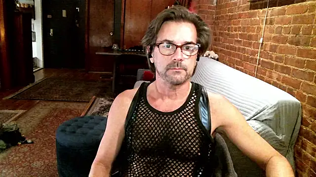 Johnny Bottoms online show from December 18, 11:41 pm