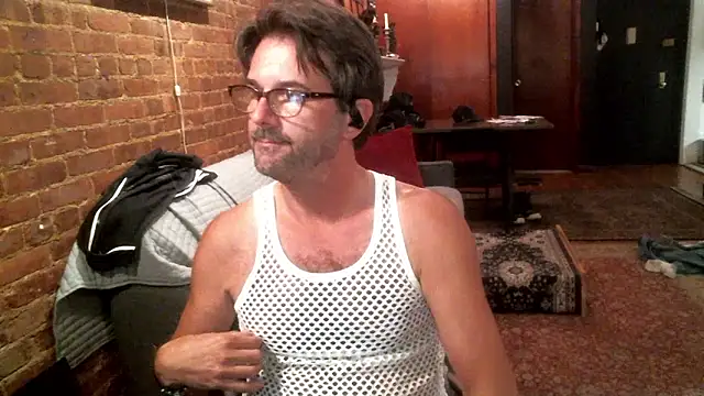 Snapshot of Johnny_Bottoms chatting on September 15, 11:38 pm Johnny Bottoms online show from September 15, 11:38 pm