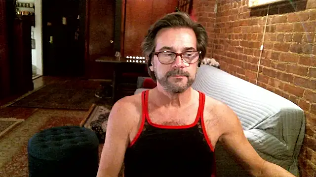 Johnny Bottoms online show from December 14, 11:10 pm