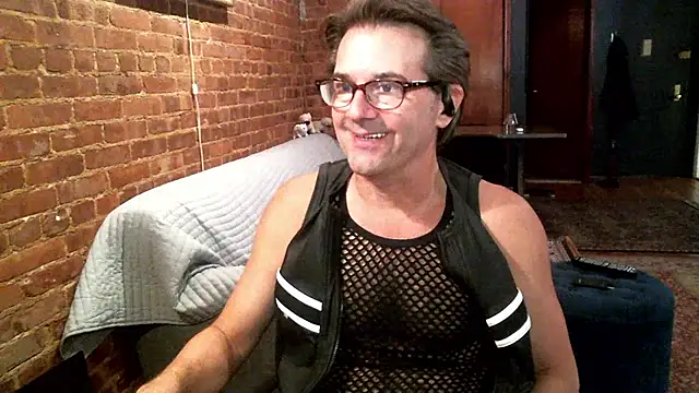 Johnny Bottoms online show from October 25, 2:28 pm