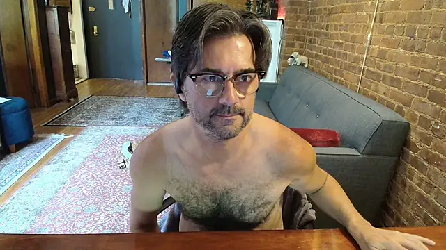Johnny Bottoms online show from June 19, 1:50 pm