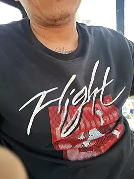 DTuannHallT online show from December 20, 3:48 pm