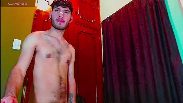 gato444  online show from January 19, 8:29 am