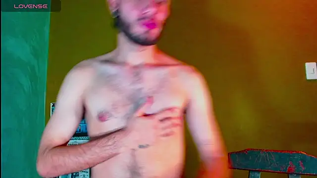 gato444  online show from January 6, 3:20 am