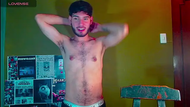 gato444  online show from January 4, 4:44 am