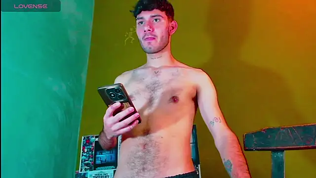 gato444  online show from January 9, 7:18 pm