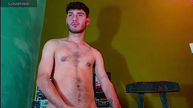 gato444  online show from January 12, 9:40 am