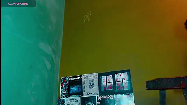 gato444  online show from January 11, 11:24 pm