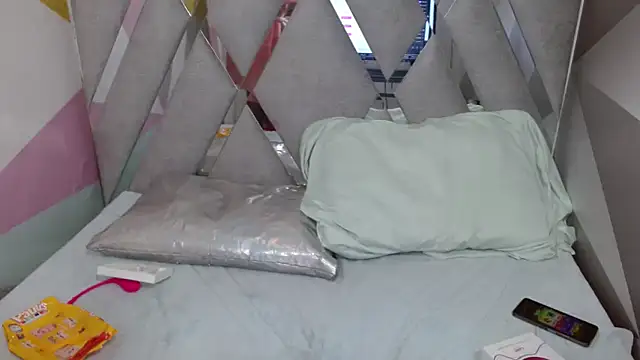 Snapshot of Valeria_grey69 chatting on March 14, 3:58 pm Valeria grey69 online show from March 14, 3:58 pm