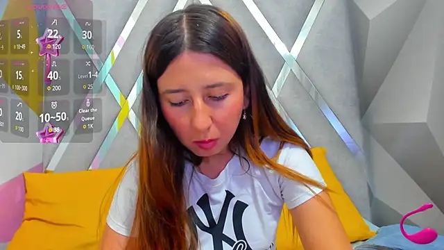 Snapshot of Valeria_grey69 chatting on September 11, 7:03 pm Valeria grey69 online show from September 11, 7:03 pm