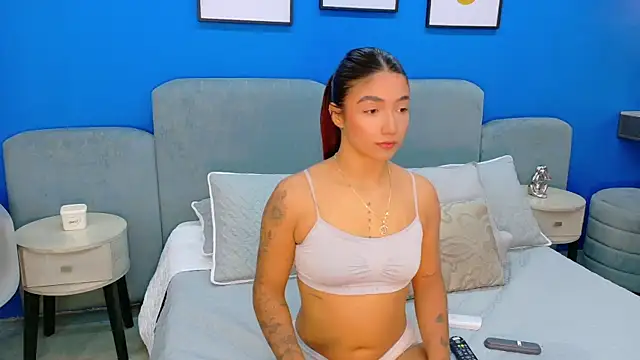 Snapshot of martina_roldam chatting on January 5, 8:45 pm martina roldam online show from January 5, 8:45 pm