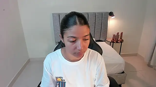 martina roldam online show from October 22, 2:22 am