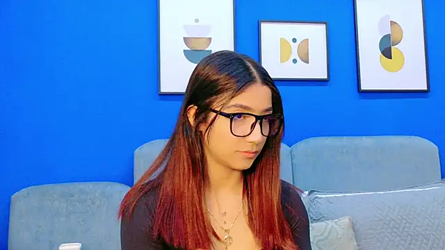 Snapshot of martina_roldam chatting on February 10, 9:25 pm martina roldam online show from February 10, 9:25 pm