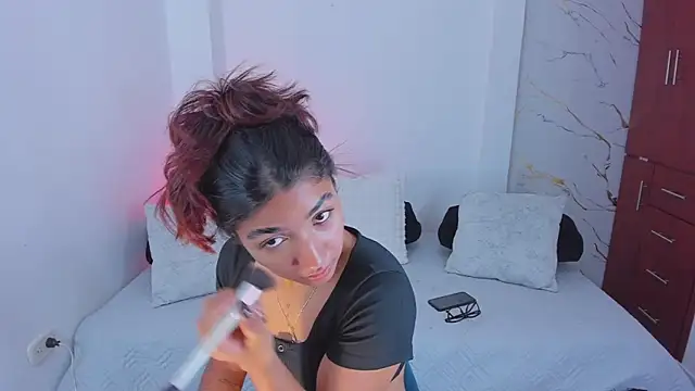 martina roldam online show from April 7, 12:56 am