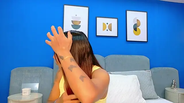 Snapshot of martina_roldam chatting on January 13, 8:57 pm martina roldam online show from January 13, 8:57 pm