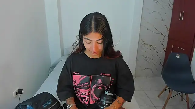 Snapshot of martina_roldam chatting on March 4, 3:03 am martina roldam online show from March 4, 3:03 am