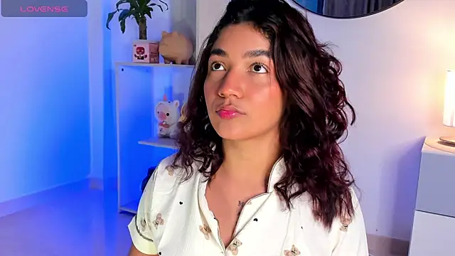 martina roldam online show from January 30, 2:27 am