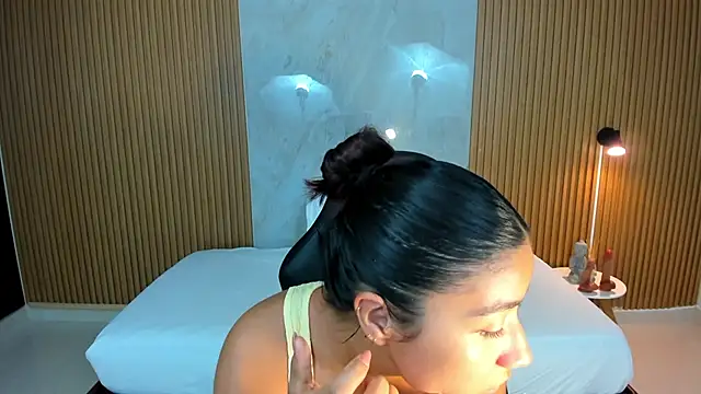 Snapshot of martina_roldam chatting on November 7, 11:08 pm martina roldam online show from November 7, 11:08 pm