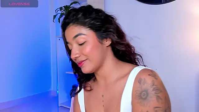 martina roldam online show from January 29, 4:36 am