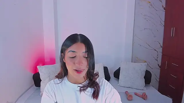 martina roldam online show from March 28, 1:28 am