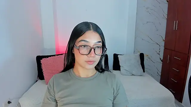 Snapshot of martina_roldam chatting on June 10, 1:51 am martina roldam online show from June 10, 1:51 am