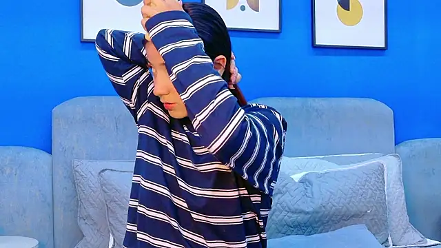 Snapshot of martina_roldam chatting on February 11, 10:42 pm martina roldam online show from February 11, 10:42 pm