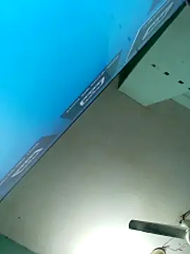 Snapshot of GildanK18 chatting on February 27, 2:12 am GildanK18 online show from February 27, 2:12 am