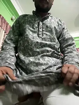 Snapshot of GildanK18 chatting on September 19, 11:14 am GildanK18 online show from September 19, 11:14 am