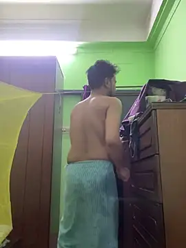 Snapshot of GildanK18 chatting on March 14, 5:24 pm GildanK18 online show from March 14, 5:24 pm