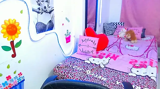 laurelys a online show from February 6, 8:56 pm