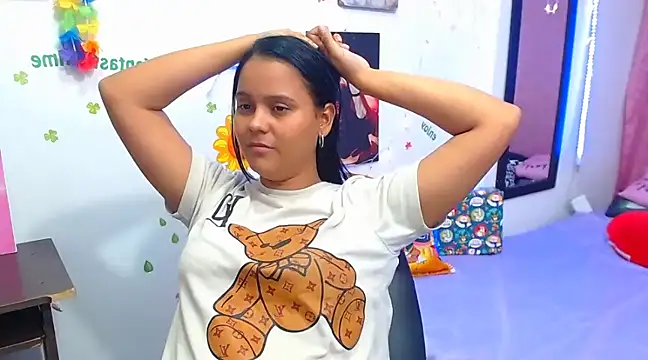 laurelys a online show from December 19, 10:32 pm