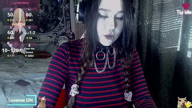 Snapshot of chloe_crystall_killer chatting on June 7, 10:53 am chloe crystall killer online show from June 7, 10:53 am