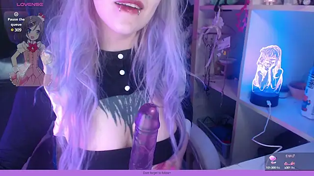 Snapshot of chloe_crystall_killer chatting on March 23, 1:42 am chloe crystall killer online show from March 23, 1:42 am