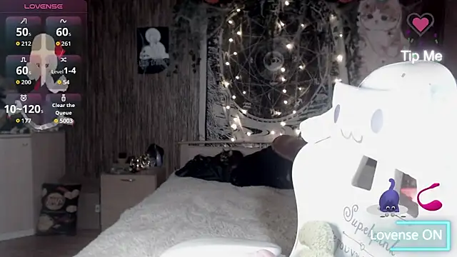 Snapshot of chloe_crystall_killer chatting on October 25, 6:41 pm chloe crystall killer online show from October 25, 6:41 pm