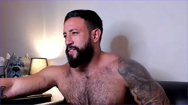 BradLeon  online show from December 13, 8:37 pm