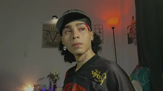 seven7xis online show from March 29, 4:36 am