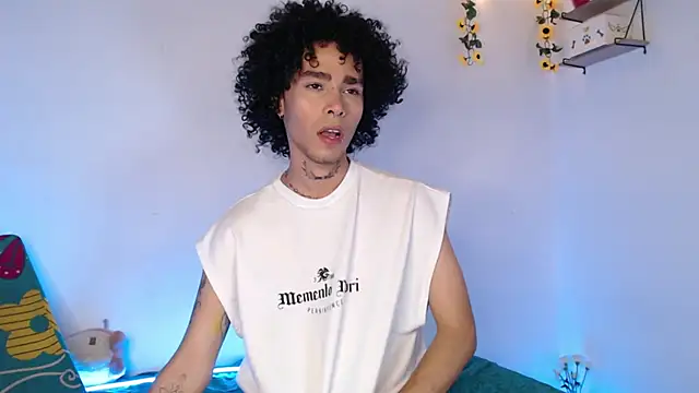 seven7xis online show from March 19, 8:12 am