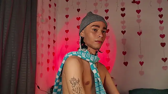 seven7xis online show from February 18, 4:58 am