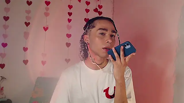 seven7xis online show from February 22, 5:02 am