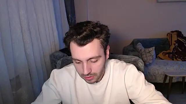 handsomeee04 online show from March 12, 9:08 pm