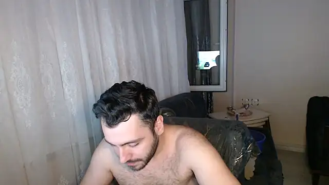 handsomeee04 online show from July 9, 9:58 pm