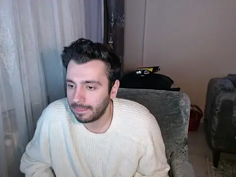 handsomeee04 online show from April 17, 10:34 pm