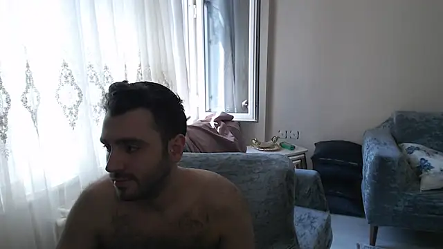 handsomeee04 online show from May 11, 11:22 am