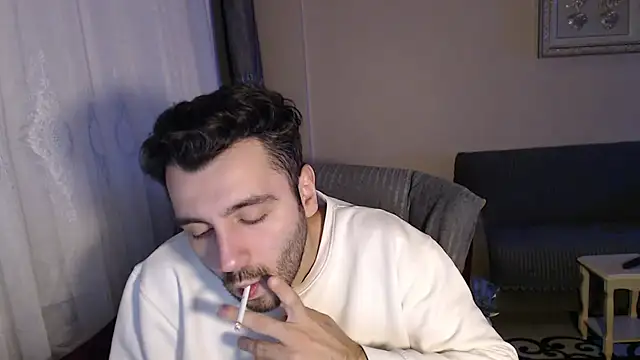 handsomeee04 online show from November 25, 11:05 pm