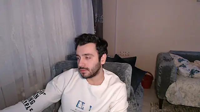 handsomeee04 online show from April 23, 12:39 am